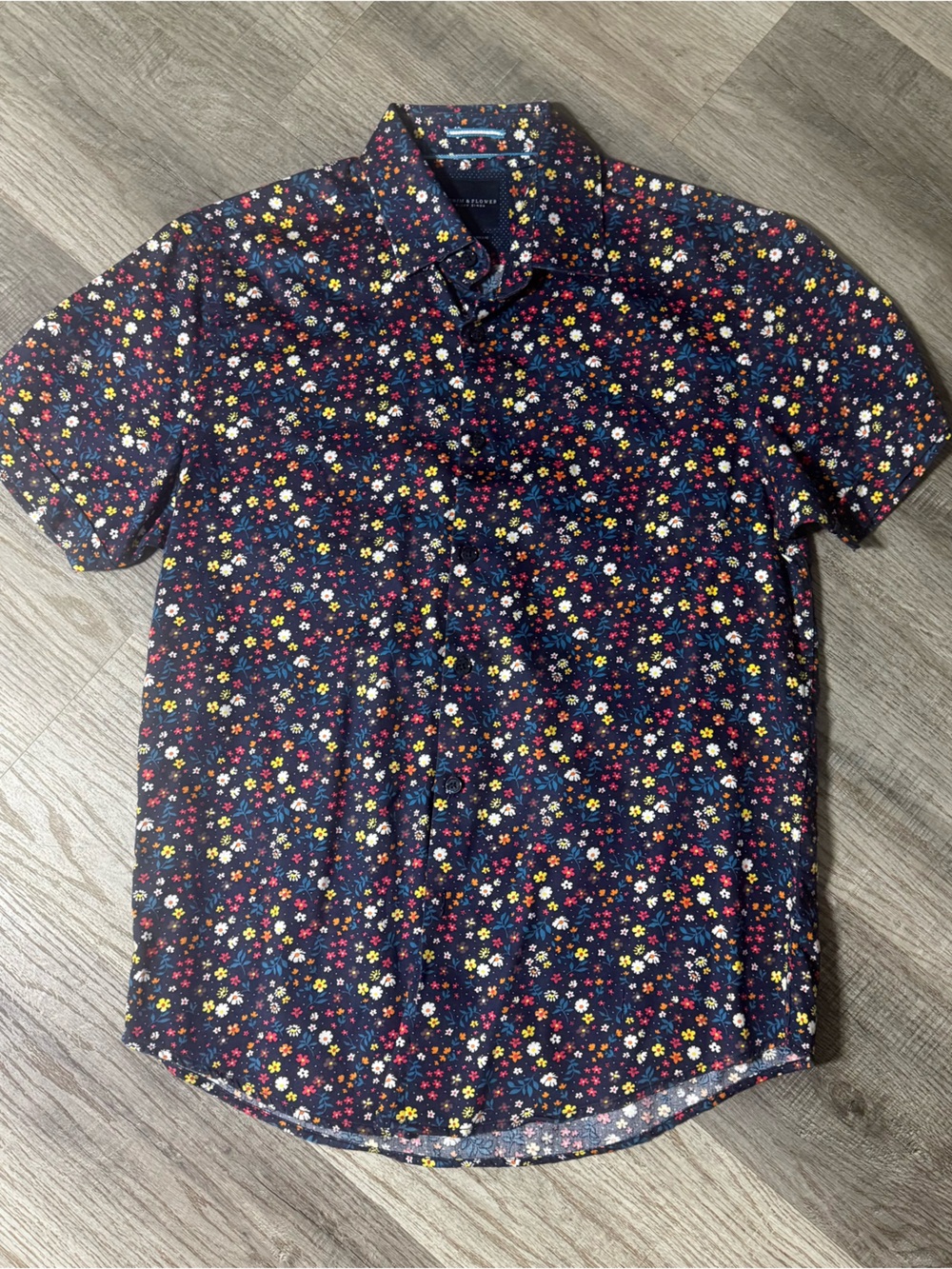 Denim & Flower by Ricky Singh Men’s medium